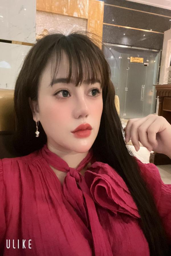 Scopri il mondo incantevole di Laura Giovanna e lasciati sedurre 2 Mis Fotos